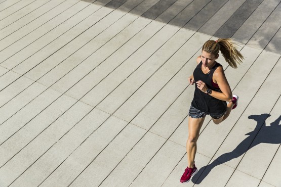 Joggerin Frau beim Joggen